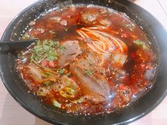 香辣牛肉米线-苗乡米线(建军路店)