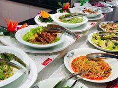 -佰烧海鲜烤肉火锅自助(世茂国际广场店)