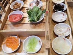 -双桥园·云南过桥米线(古城南门店)