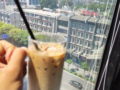 -四月吧餐厅(正阳步行街店)