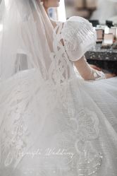 -艾米丽婚纱礼服