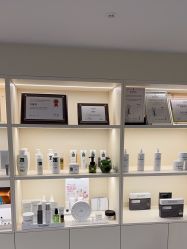 -JNK皮肤管理中心