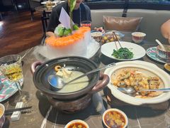 -海派悦庭·海胆烧麦·新融合菜(凯德广场店)