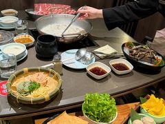 -捞王锅物料理(上海世茂广场店)