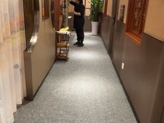 -乡土黄·鲜牛肉火锅·小龙虾(兴业街店)