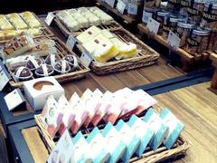 -皇冠幸福里动物奶油生日蛋糕(宗关地铁店)