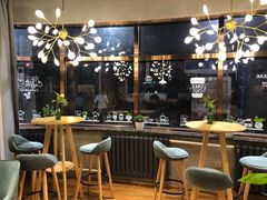 -ZING COFFEE 镜咖啡