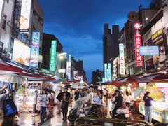-六合夜市