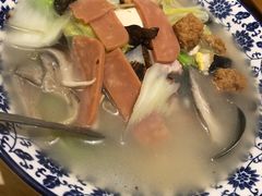 老陕烩三鲜-小六汤包(万和城店)