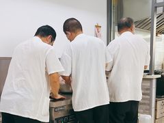 -黄阿姨锅贴大王(万航渡路店)