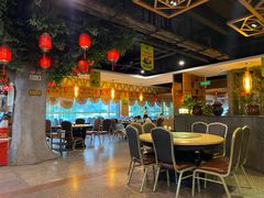 大堂-龙泉人椰子鸡.糟粕醋.海南菜(三亚旗舰店)