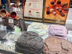 -VENCHI 闻绮(上海佛罗伦萨小镇店)