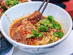-李与白包子铺(桐梓林店)