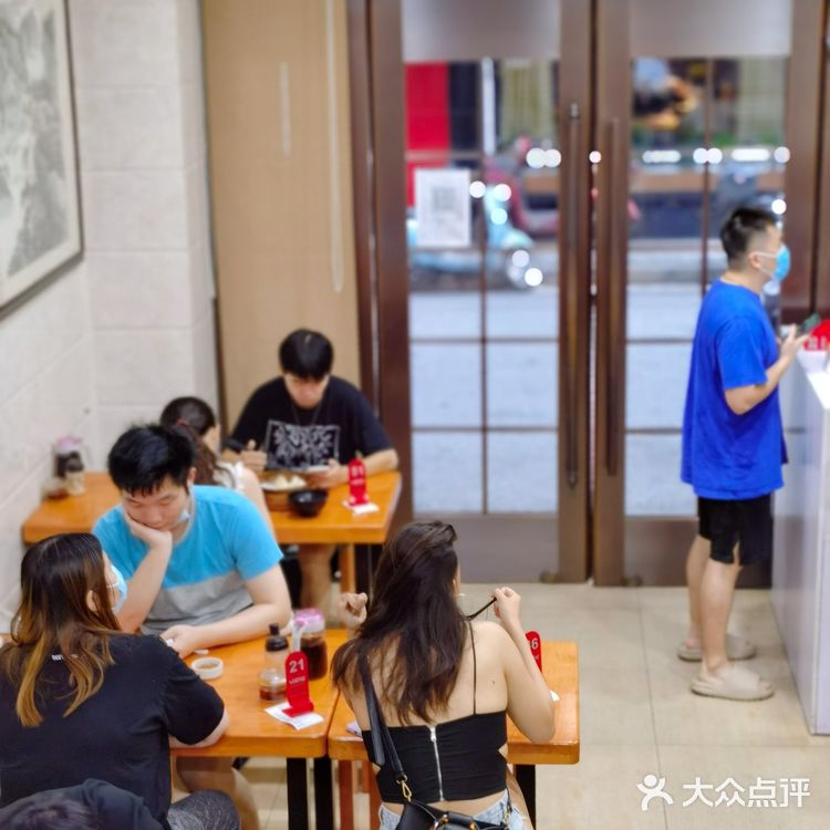 上海蟹粉小笼推荐|莱莱小笼·乔艾