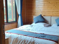 -梁子湖东篱老屋生态庄园