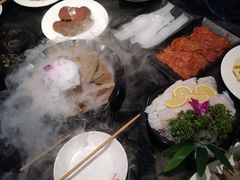 -唯爱KTV聚会餐厅(仙林东城汇店)