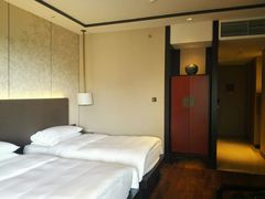 双人床-上海崇明金茂凯悦酒店