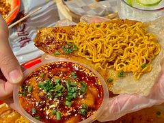 -大芊金重庆串串火锅(南京路店)