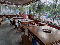 露天位-岳记兴隆·青城腊排铜火锅(融创店)
