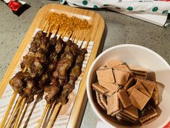餐前小串-老佛爷铜炉蛙锅(东门老街店)