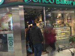 门面-东哥面包(江宁大润发店)