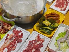 -养牛邓·潮汕牛肉海鲜自助火锅(广州店)