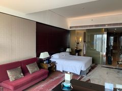 -广州天河希尔顿酒店