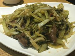 酸菜炒牛肉-宏记广东客家菜(丰汇店)