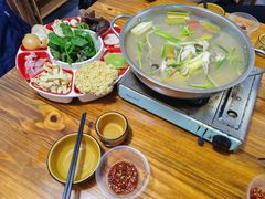 -苗家恒灵酸汤鱼-跳水牛肉连锁店(凯里总店)