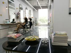 -茶发Salon·烫发染发理发