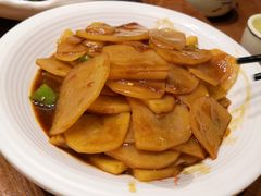 山寨洋芋片-老滇山寨•云南特色菜•地方菜•民族风情歌舞表演(金碧店)