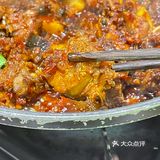 老板说他们家的辣子鸡火锅好吃得很