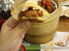 酥皮焗叉烧包-添好运点心专门店(深水埗店)