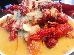 -虾弄弄海派小龙虾·牛羊蝎子火锅