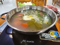 白酸锅底-龙大头庖汤店