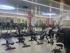 -英派斯健身旗舰店(海信国际中心馆)