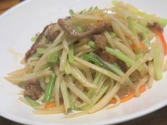 -黄泥岗·地道湖北菜(奥特莱斯店)