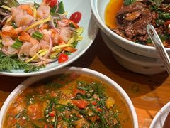 -老滇山寨•云南特色菜•地方菜•民族风情歌舞表演(金碧店)