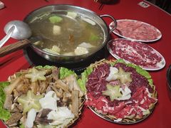 -潮汕·草根牛肉档(上海荟聚城市集市店)