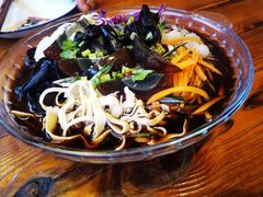 -闯关东东北农家菜(崂山石老人店)