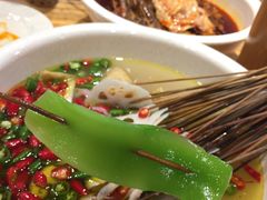 -嘉州叶婆婆钵钵鸡(建设路店)