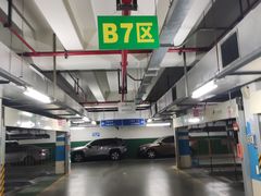 -上海长海医院-地下停车场