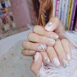 -米小兔美甲美睫