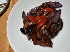 牛肝菌黑蒜烧茄子-一坐一忘云南菜(嘉里中心店)