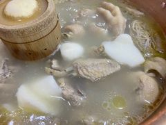 -朴小妹人参鸡汤火锅(长白山万达店)