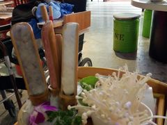 -捞围鲜·港式打边炉(海阳路店)