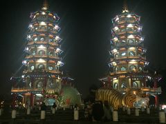 -龙虎塔