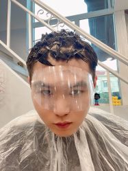 -15C7 男士理发馆 烫染专业店