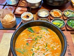 -银米·云南传统过桥米线(双廊黑金冠店)