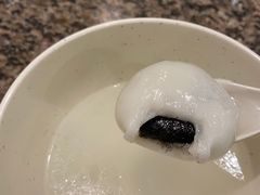 黑芝麻汤团-七宝老街汤团(上海世纪汇广场店)